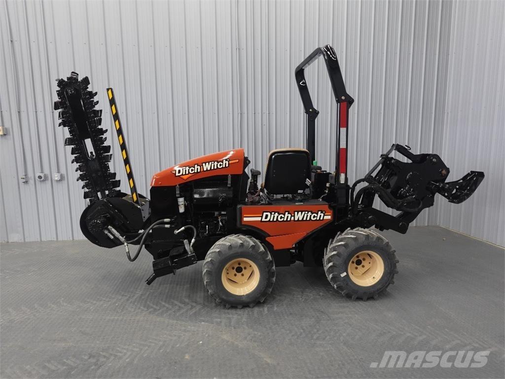 Ditch Witch 420SX Tranšeju racēji