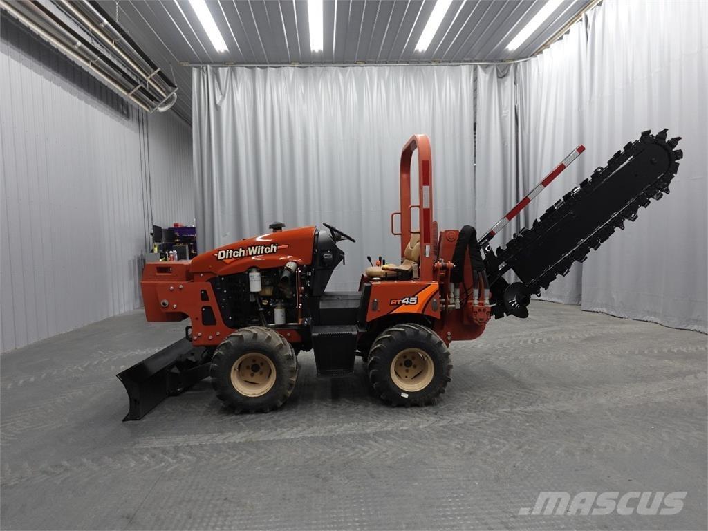 Ditch Witch rt45 Tranšeju racēji