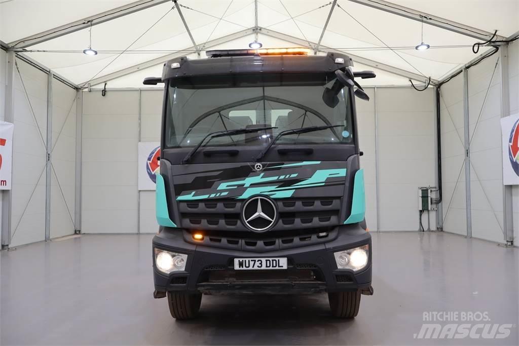 Mercedes-Benz AROCS 3240 Pašizgāzējs