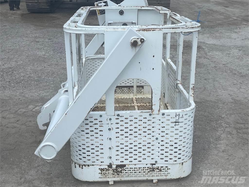 Altec  Pacēlāju/krānu aprīkojums