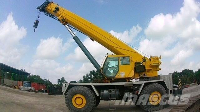 Grove RT 9130E-2 Celtņi nelīdzenām virsmām