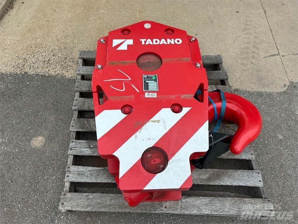 Tadano  Pacēlāju/krānu aprīkojums