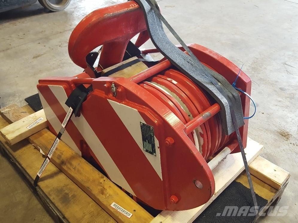 Tadano  Pacēlāju/krānu aprīkojums