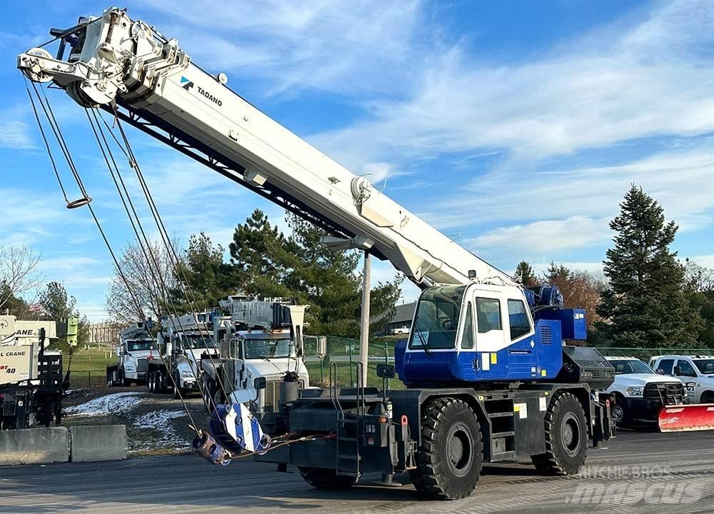 Tadano GR-350XL-3 Celtņi nelīdzenām virsmām
