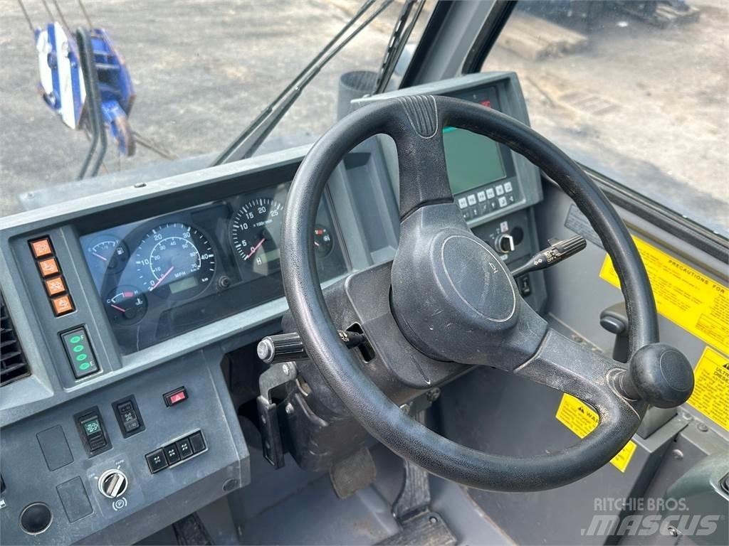 Tadano GR-350XL-3 Celtņi nelīdzenām virsmām