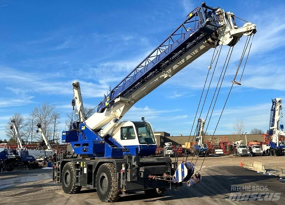 Tadano GR-350XL-3 Celtņi nelīdzenām virsmām