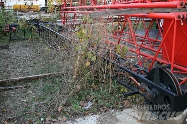 Terex  Strēles un kausi