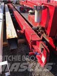 Terex  Strēles un kausi