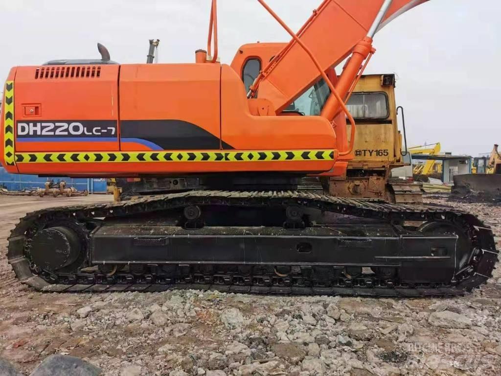Doosan DH 220 Kāpurķēžu ekskavatori