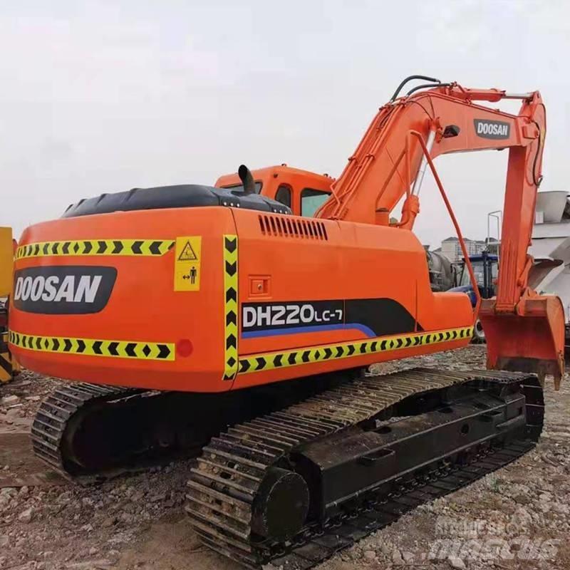 Doosan DH 220 Kāpurķēžu ekskavatori