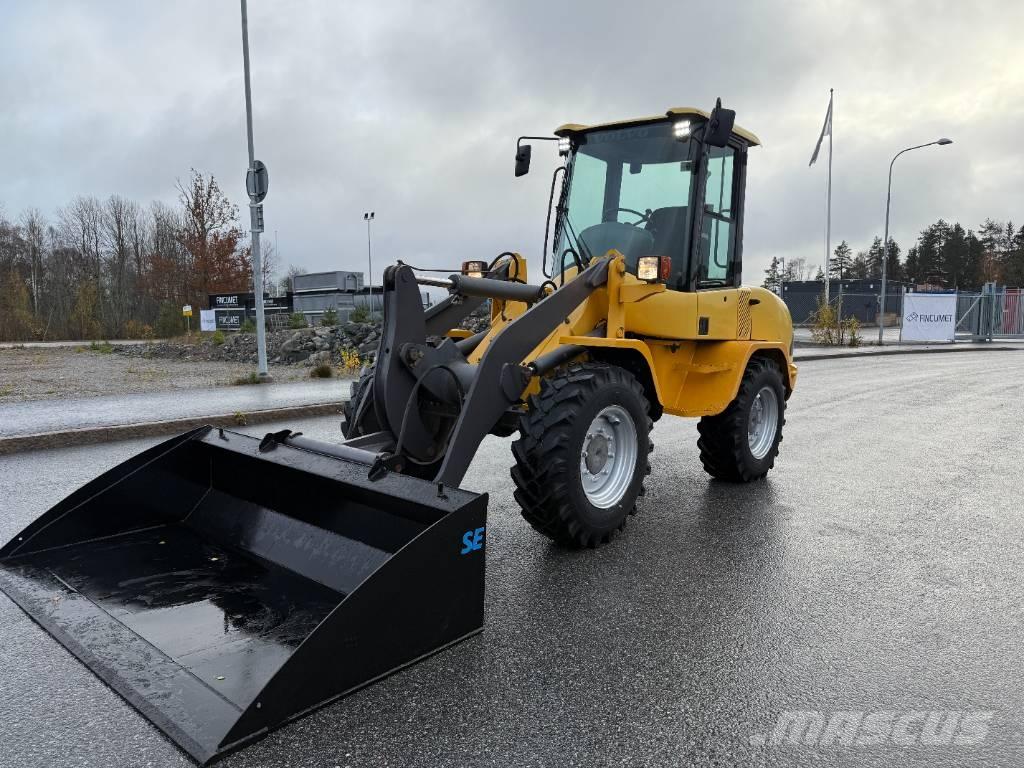 Volvo L 30 B Iekrāvēji uz riteņiem