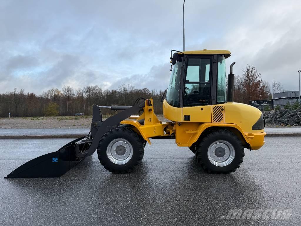 Volvo L 30 B Iekrāvēji uz riteņiem