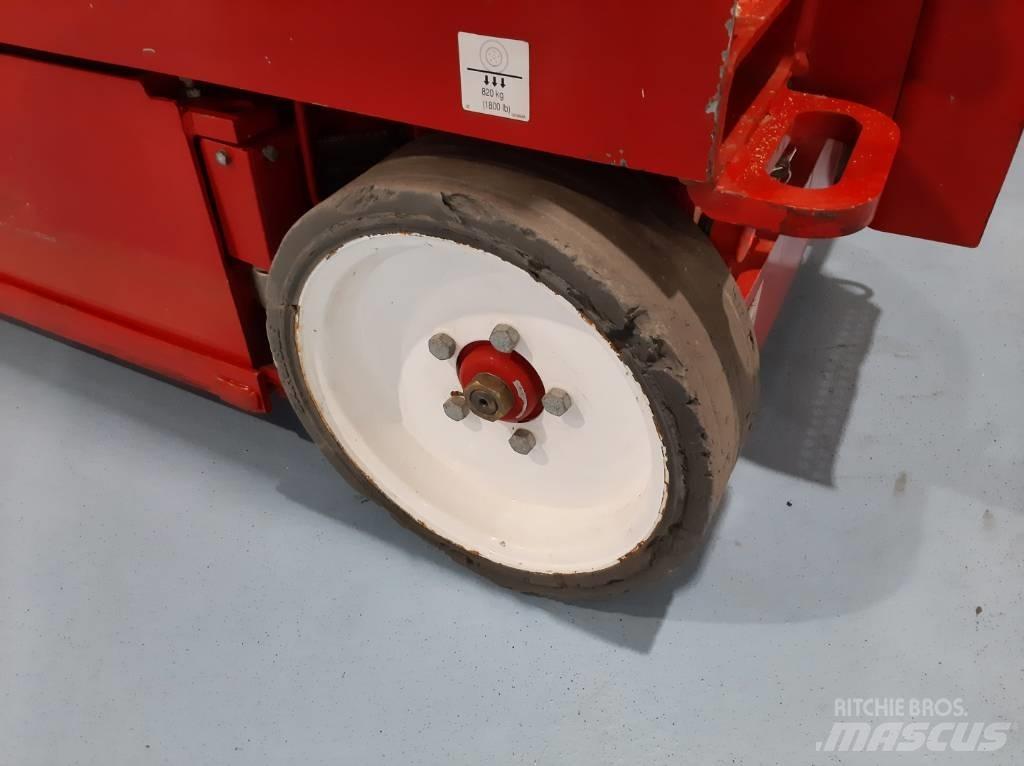 SkyJack SJIII 3226 Šķerveida pacēlāji