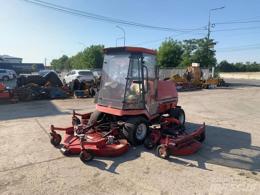 Jacobsen HR5111 Mauriņa traktors