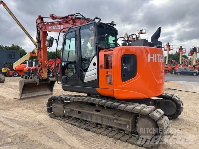 Hitachi ZX 135 US-6 Kāpurķēžu ekskavatori