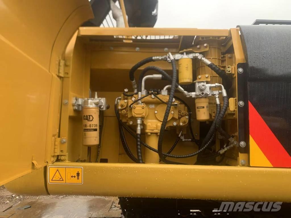 CAT 329 D Kāpurķēžu ekskavatori