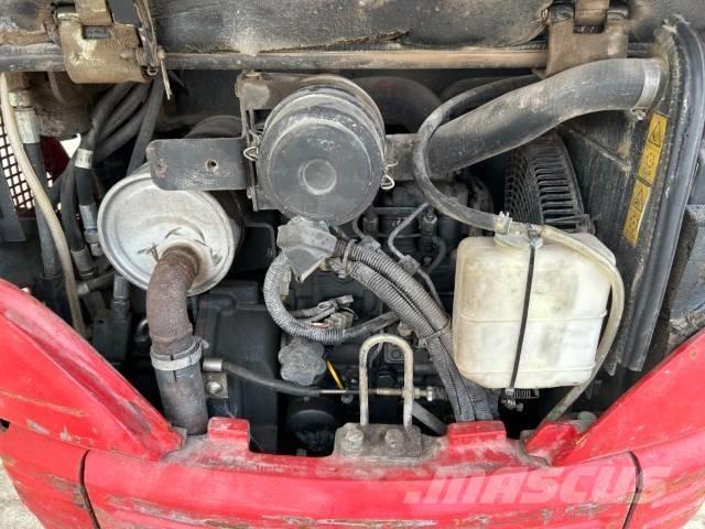 Airman AX 16-3 Kāpurķēžu ekskavatori