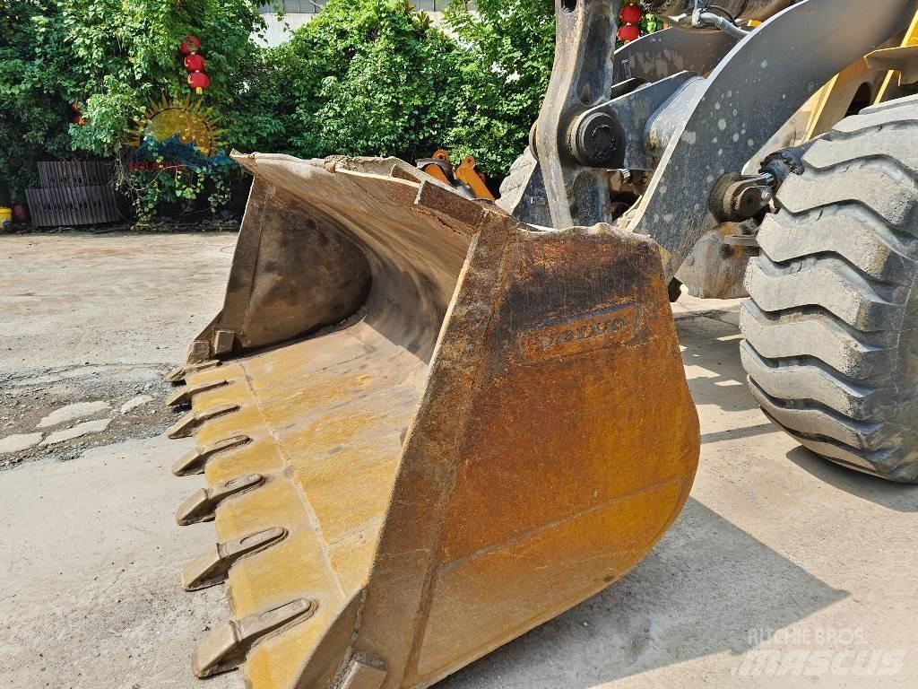 Volvo L 105 Iekrāvēji uz riteņiem