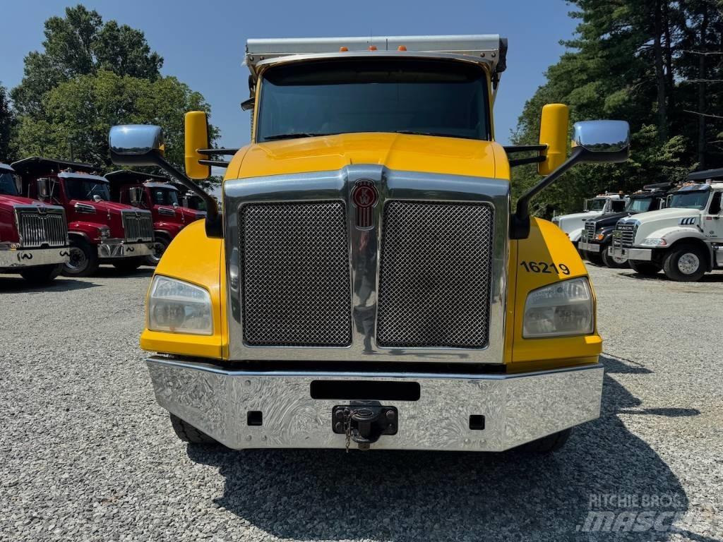 Kenworth T 880 Pašizgāzējs