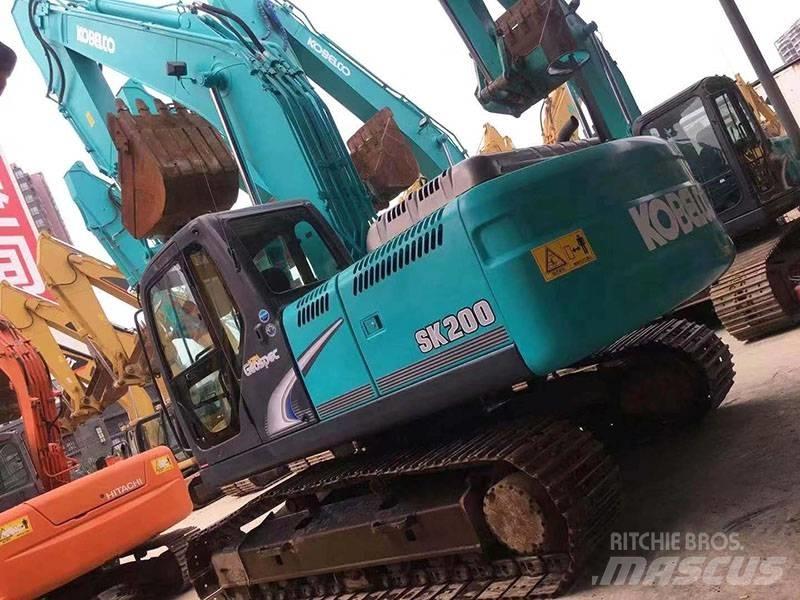 Kobelco SK 200 Kāpurķēžu ekskavatori
