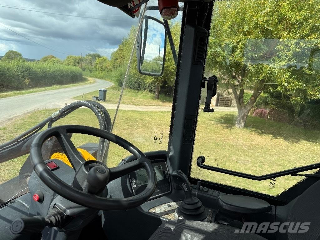 JCB 416 HT Iekrāvēji uz riteņiem