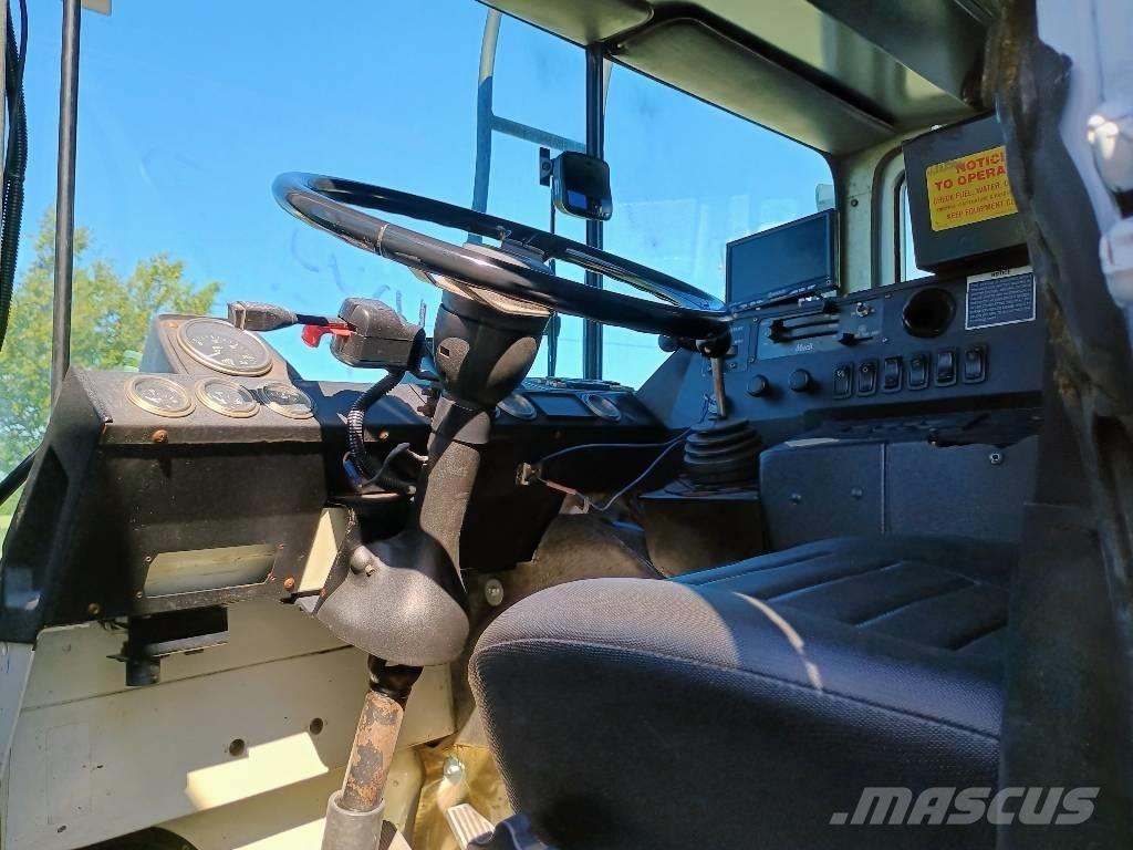 Mack MR Atkritumu izvešanas transports