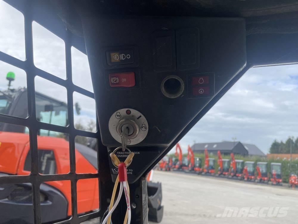 Bobcat S 70 Lietoti riteņu kompaktiekrāvēji