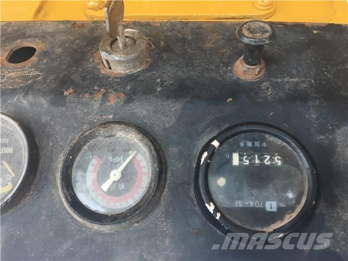 CAT D 7 G Kāpurķēžu buldozeri