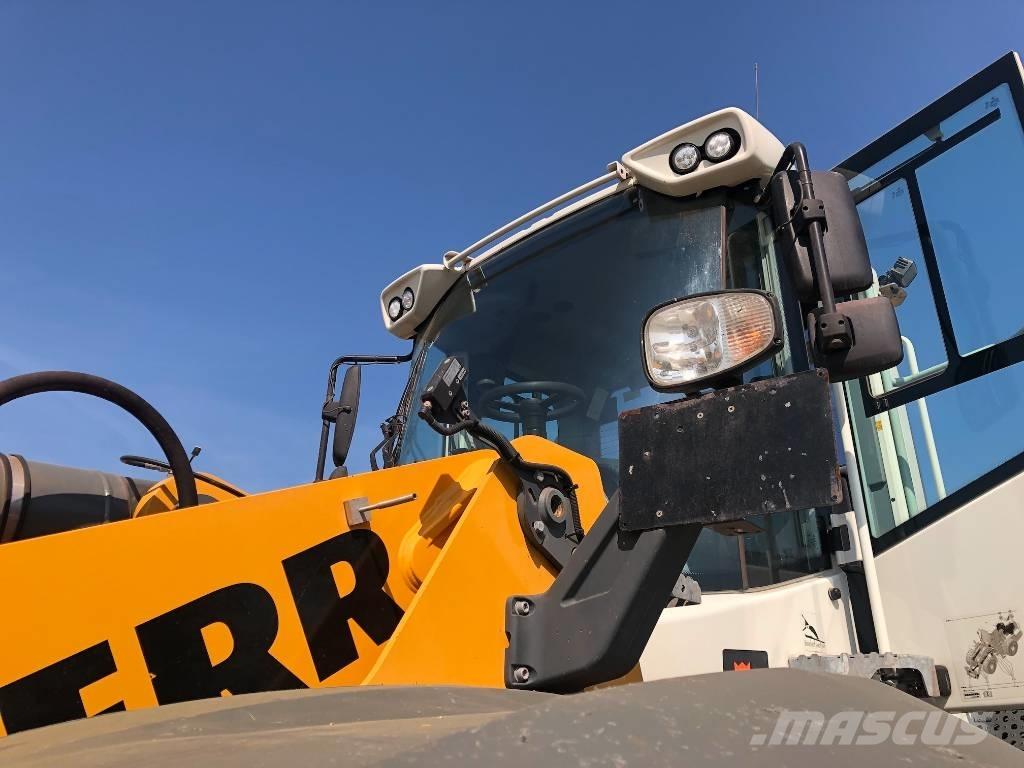 Liebherr L 566 Iekrāvēji uz riteņiem
