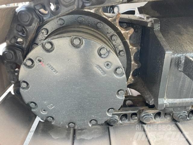 Hitachi ZX 135 US Kāpurķēžu ekskavatori