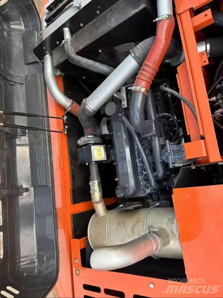 Doosan DX225LC-9C Kāpurķēžu ekskavatori