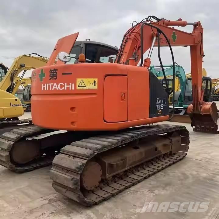  HItahci ZX135Us Kāpurķēžu ekskavatori
