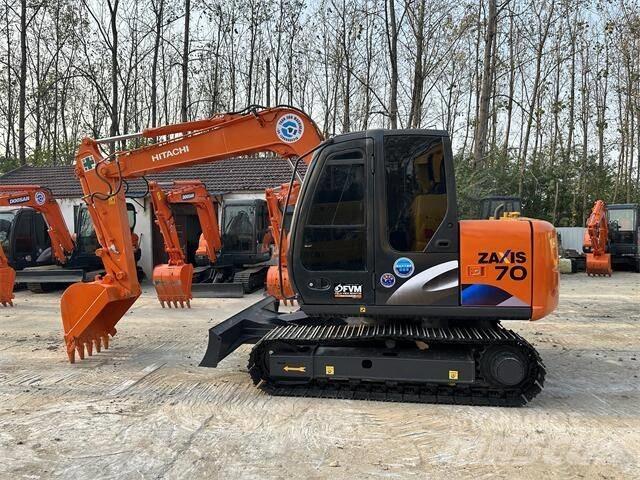 Hitachi ZX70 Kāpurķēžu ekskavatori