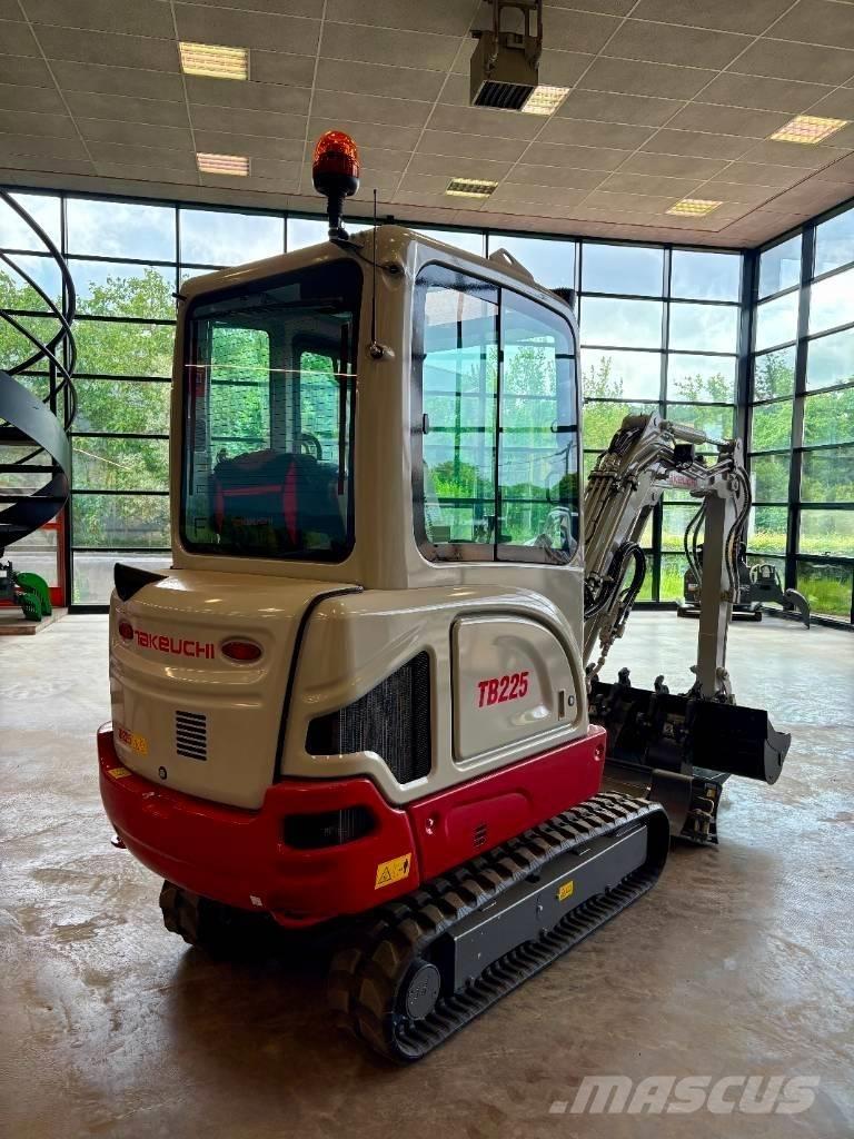 Takeuchi TB 225 Mini ekskavatori < 7 t