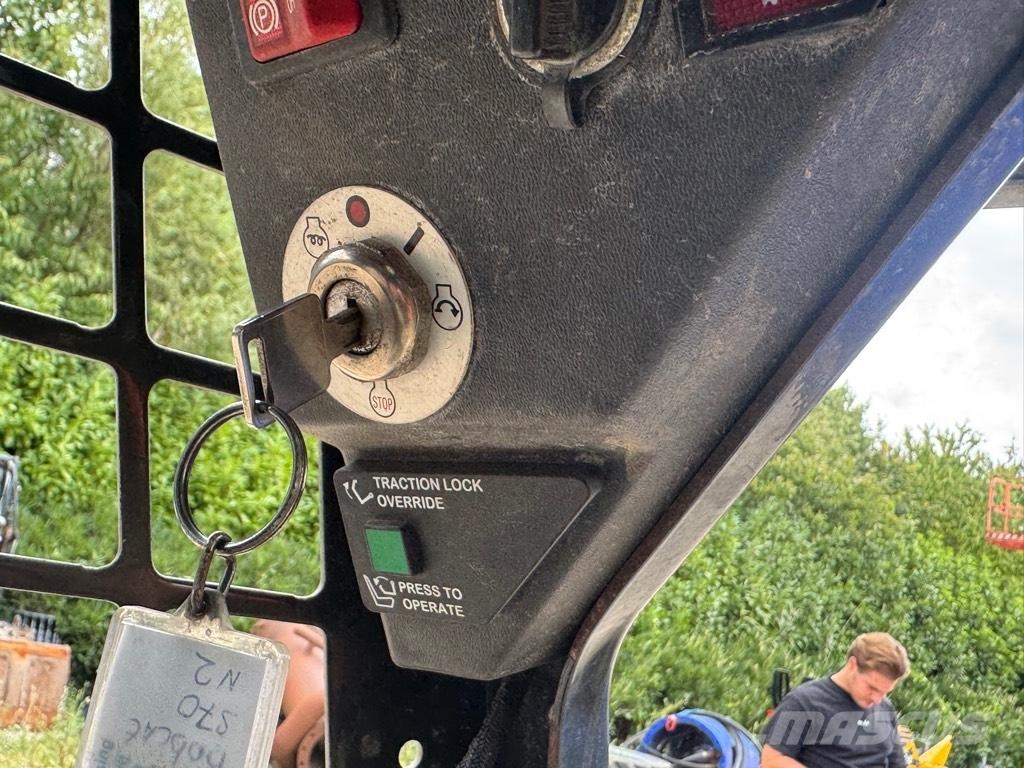 Bobcat S 70 Lietoti riteņu kompaktiekrāvēji