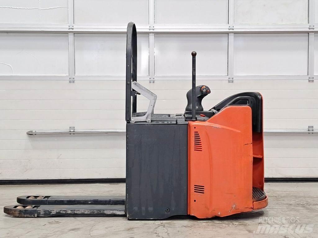 Linde T20SP-02 Zemie palešu pacēlāji