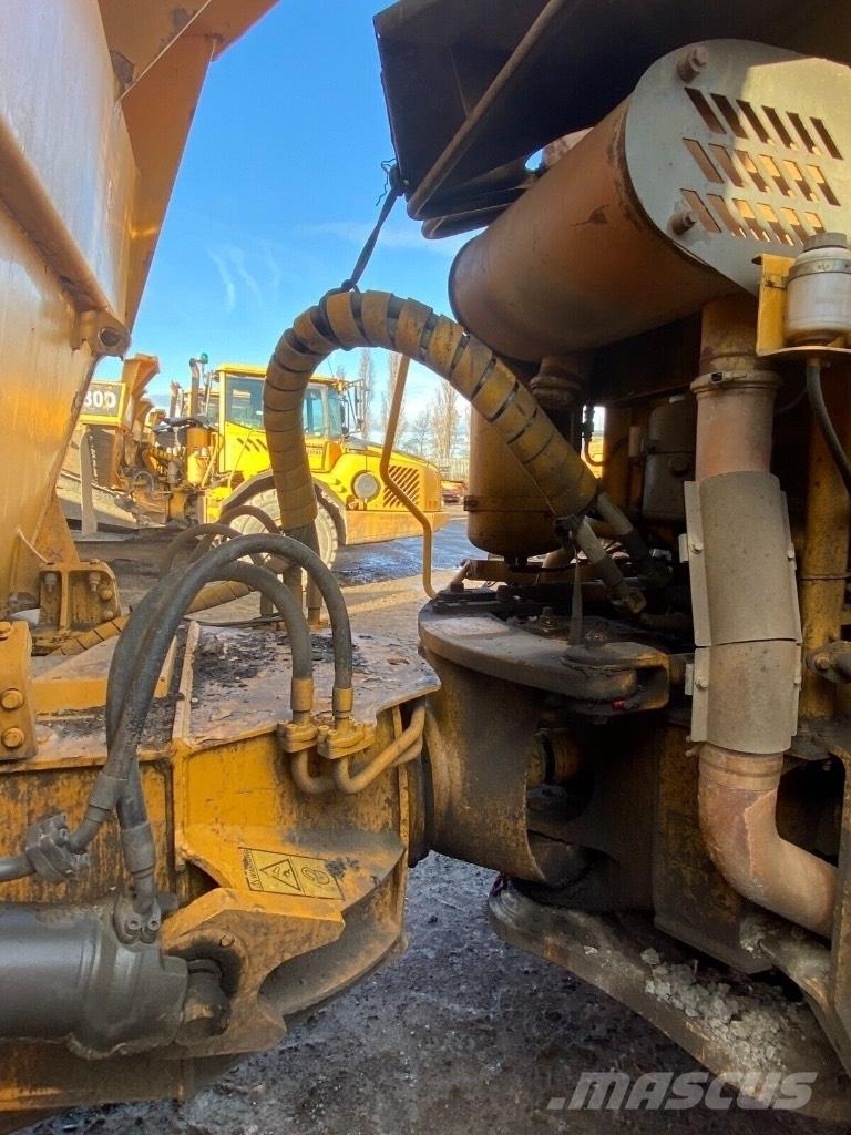 Volvo A 25 D Artikulētie pašizgāzēji