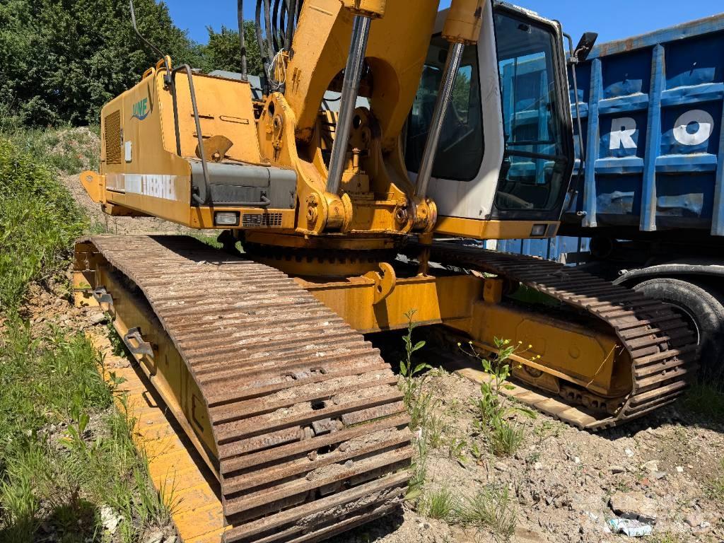 Liebherr 954 Ekskavatori tālās sniedzamības darbiem