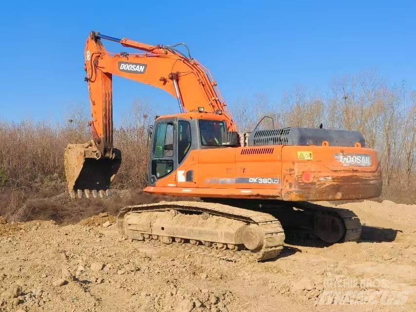 Doosan DX 380 LC Kāpurķēžu ekskavatori
