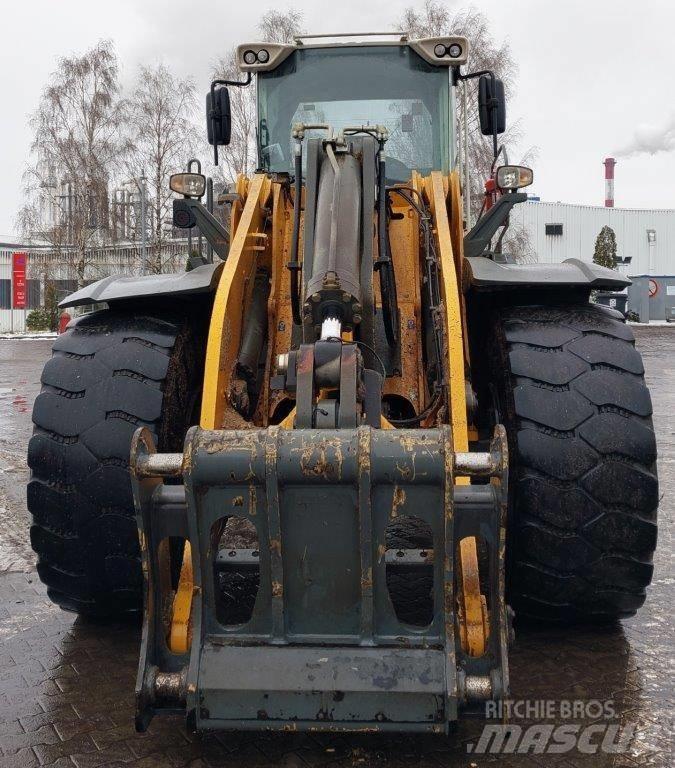 Liebherr L 580 Iekrāvēji uz riteņiem