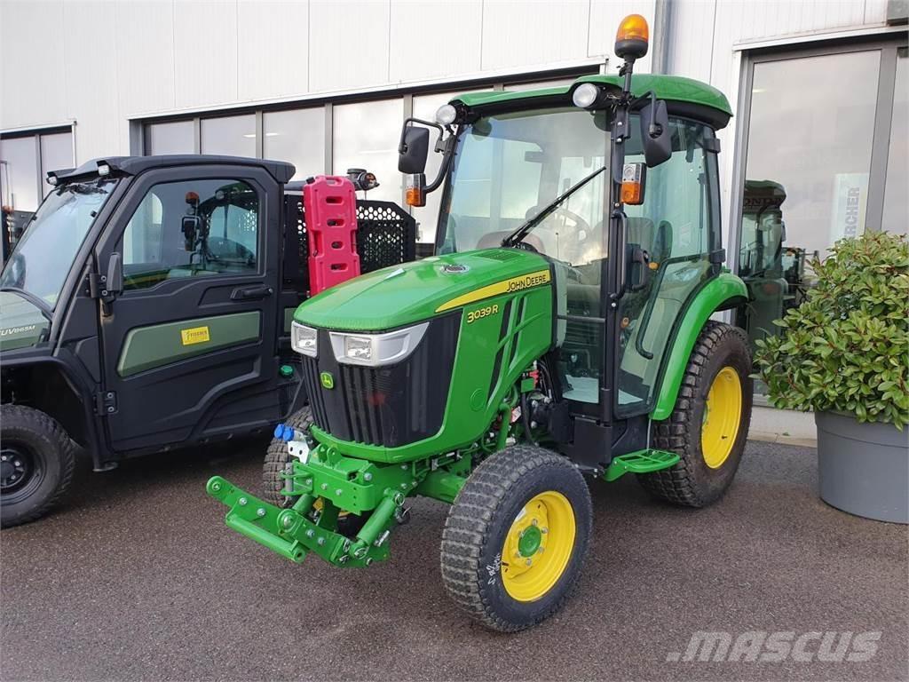 John Deere 3039R Kompaktie traktori