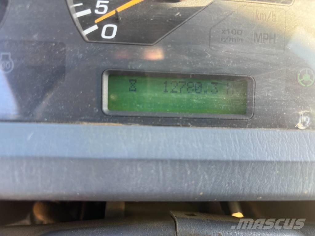 Komatsu WA250-6 Iekrāvēji uz riteņiem
