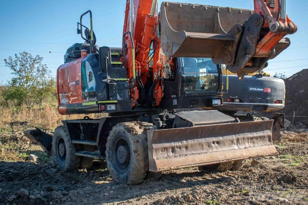 Hitachi ZX 145 Ekskavatori uz riteņiem