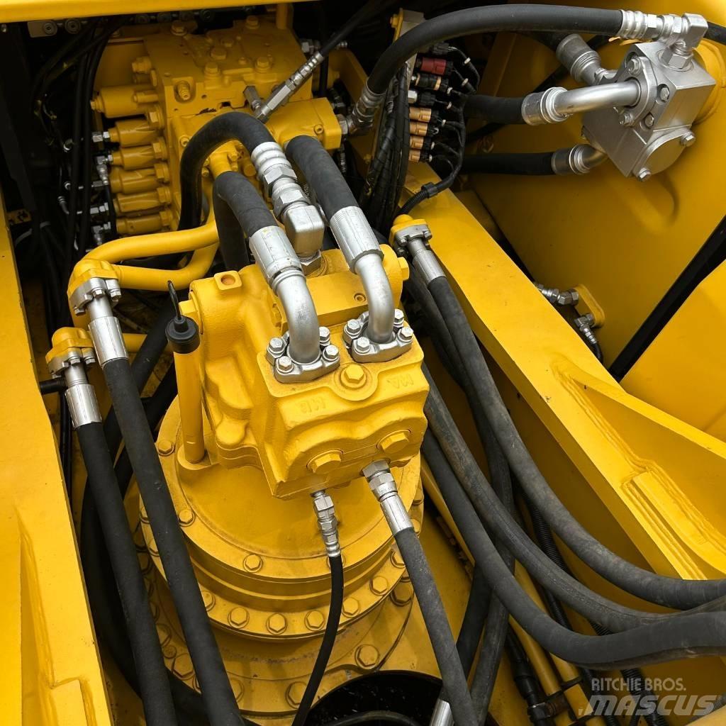 Komatsu 450 Kāpurķēžu ekskavatori