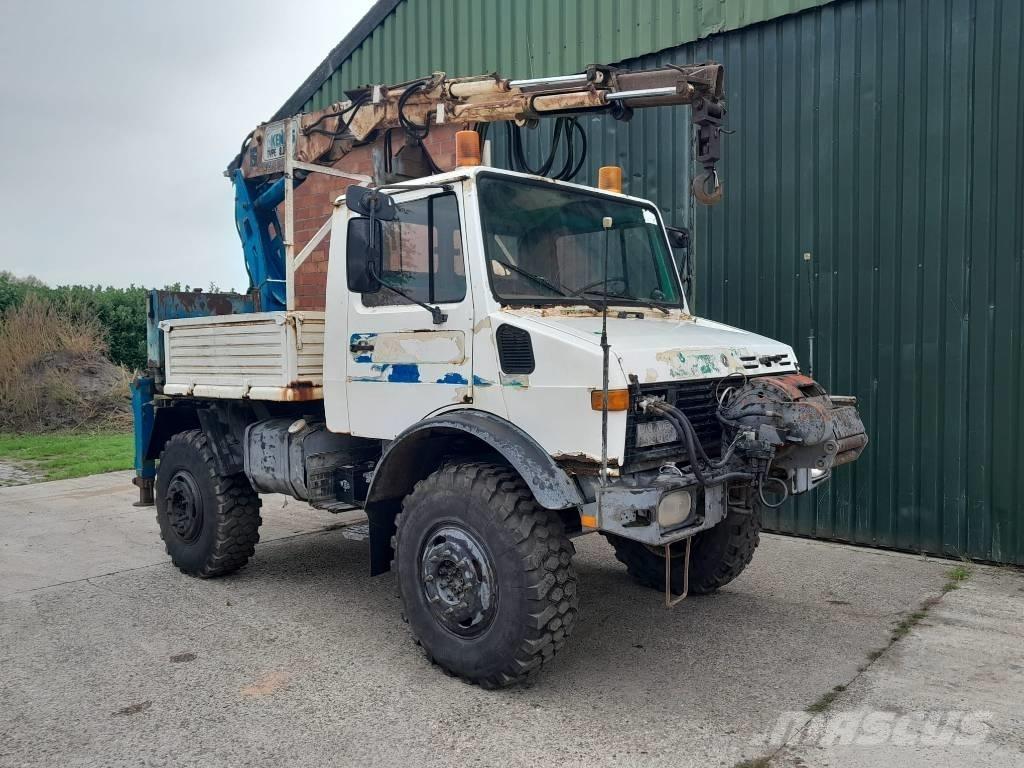 Mercedes-Benz Unimog Visurgājēji/apvidus automobīļi