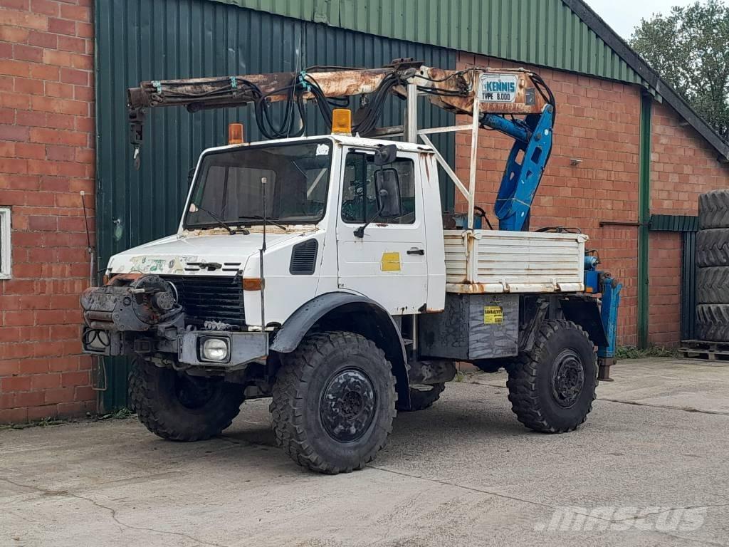 Mercedes-Benz Unimog Visurgājēji/apvidus automobīļi