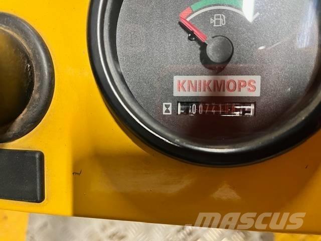 Knikmops KM 130 Iekrāvēji uz riteņiem