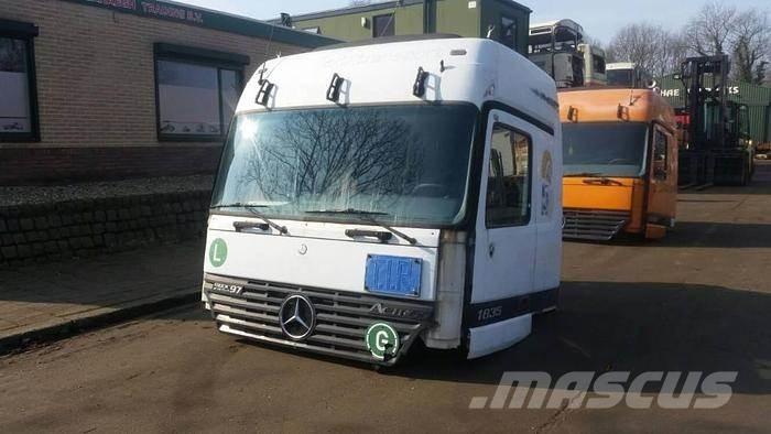 Mercedes-Benz 1835 Transports- Citi