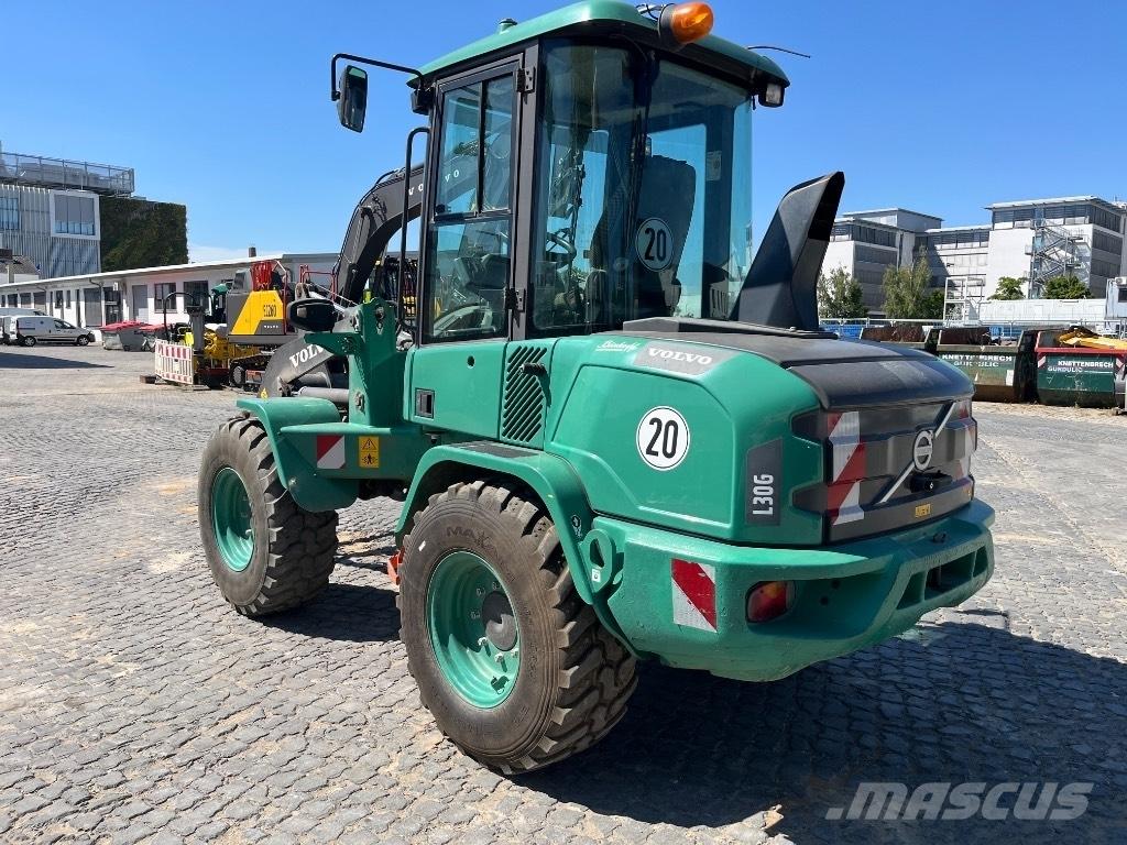 Volvo L 30 G TULOSSA!!!! Iekrāvēji uz riteņiem