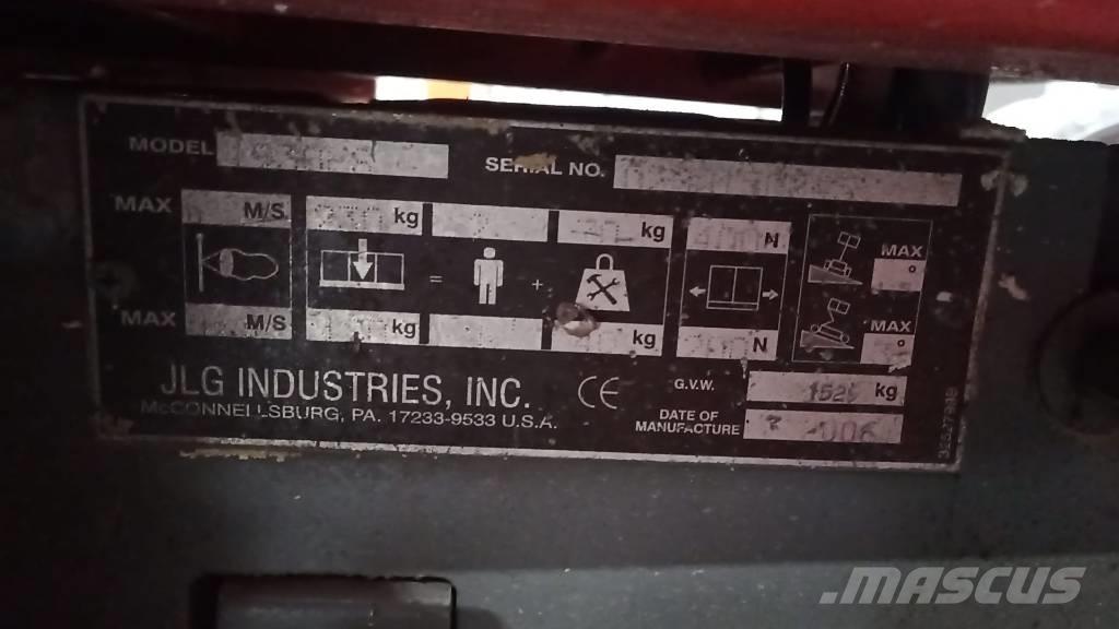 JLG 1930 ES Šķerveida pacēlāji